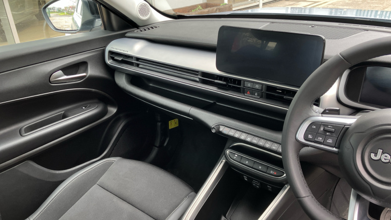 Jeep Avenger 1.2 e-Hybrid Summit 5dr DCT Petrol Hatchback